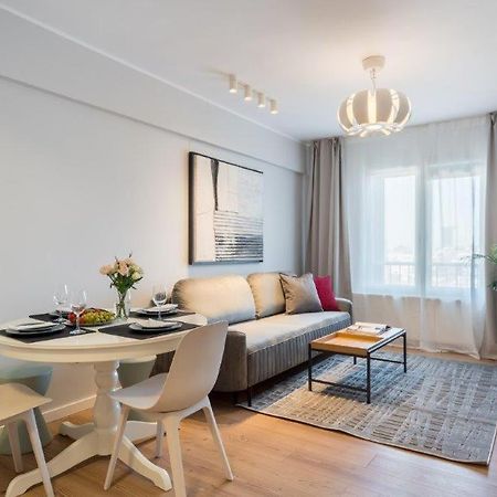 Downtown Modern - 2Br Apartment Bucharest Luaran gambar