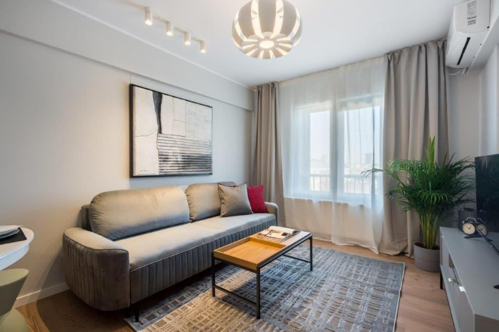 Downtown Modern - 2Br Apartment Bucharest Luaran gambar