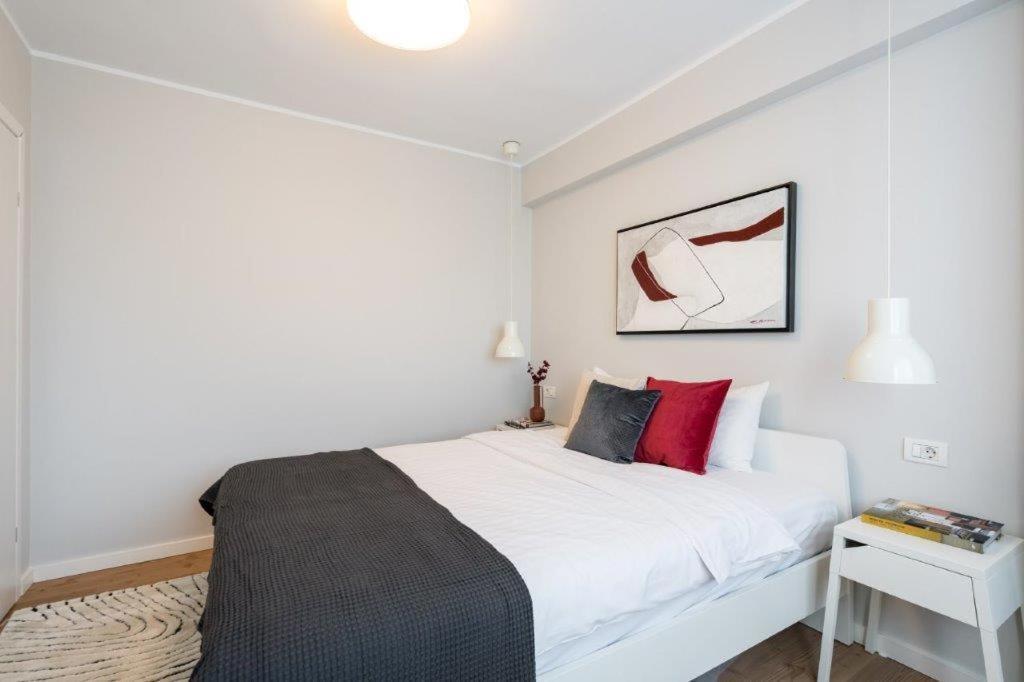 Downtown Modern - 2Br Apartment Bucharest Luaran gambar