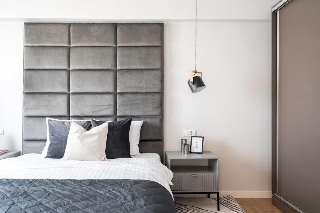 Downtown Modern - 2Br Apartment Bucharest Luaran gambar